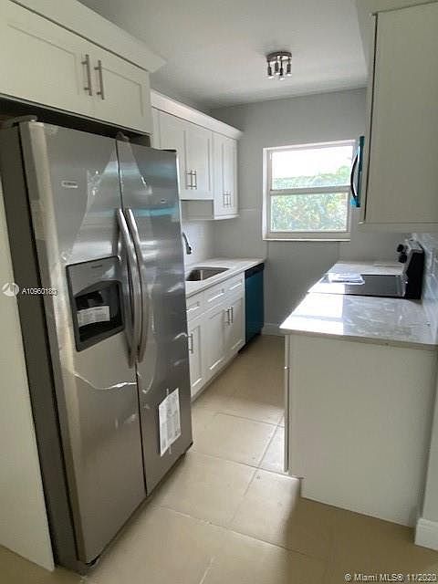 1st image of 853 SE 4th Ct APT 6
