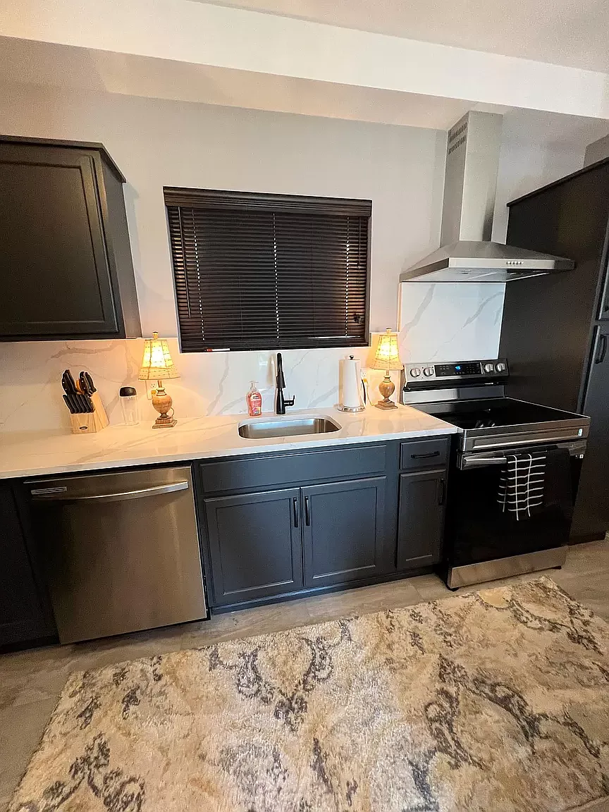 1 bed, 1120 sqft, $2,850 — Photo 3