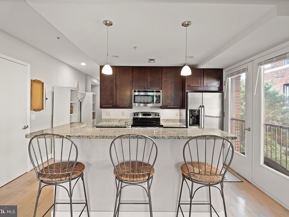 2nd image of 149 W St NW APT 35