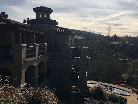 2nd image of 21 Pinnacle Peak St
