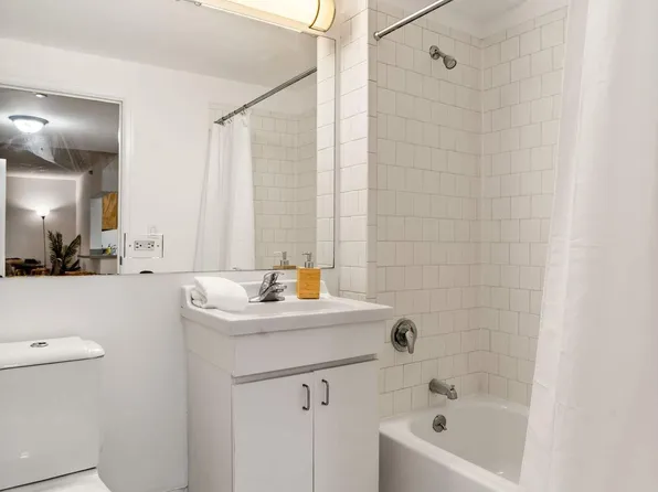 1885 Lexington Avenue 5D image 7 of 8