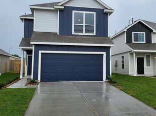 946 Grand Emperor Dr, Houston, TX 77073