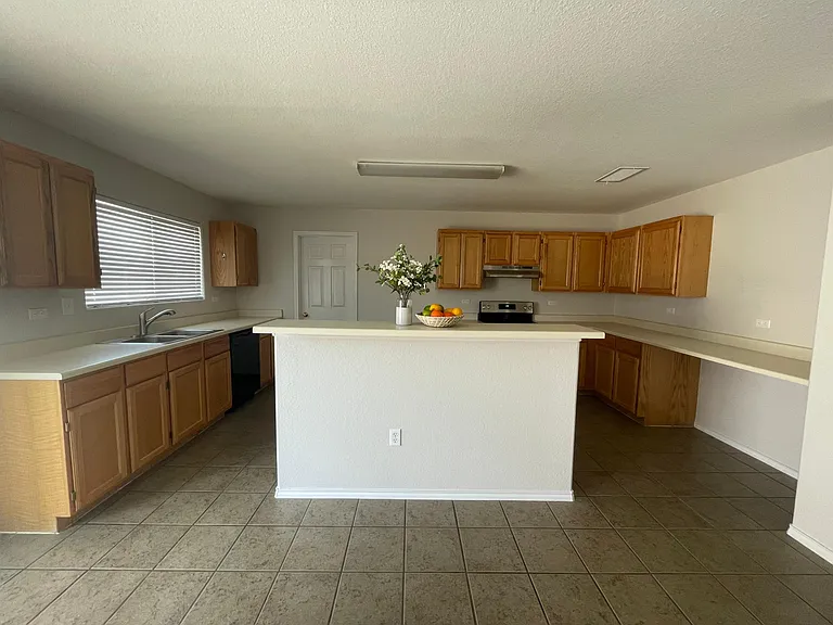 2135 Lima Loop — Photo 3