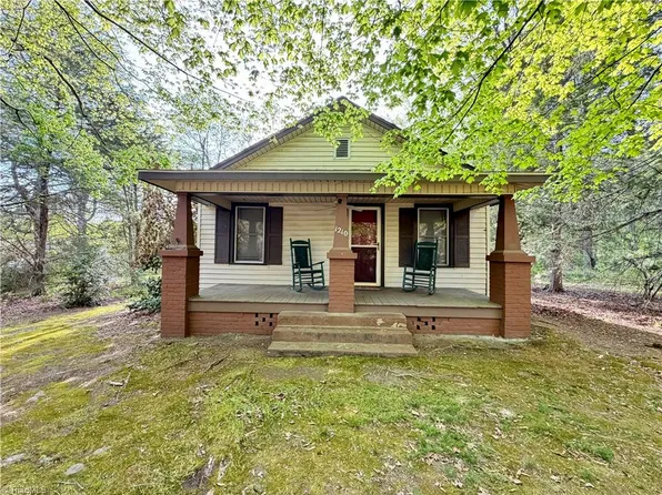 1210 Jackson Lake Rd, High Point, NC 27263