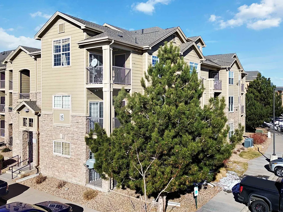 17525 Wilde Ave #208