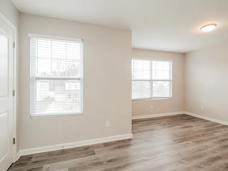 916 Harrier Rd — Photo 14