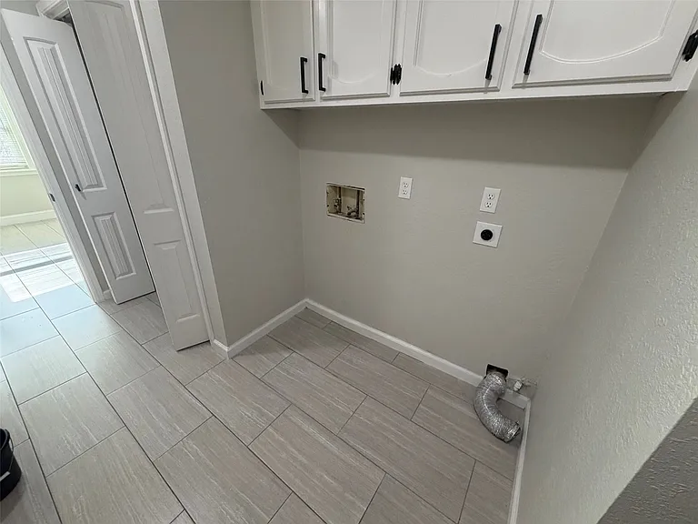 9814 E 37th Ct — Photo 17