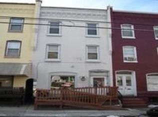 924 N 10th St, Reading, PA 19604