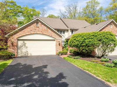 22366 Valley Oaks Dr, Franklin, MI, 48025