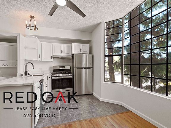 2nd image of 10304 1/2 Tujunga Canyon Blvd #205