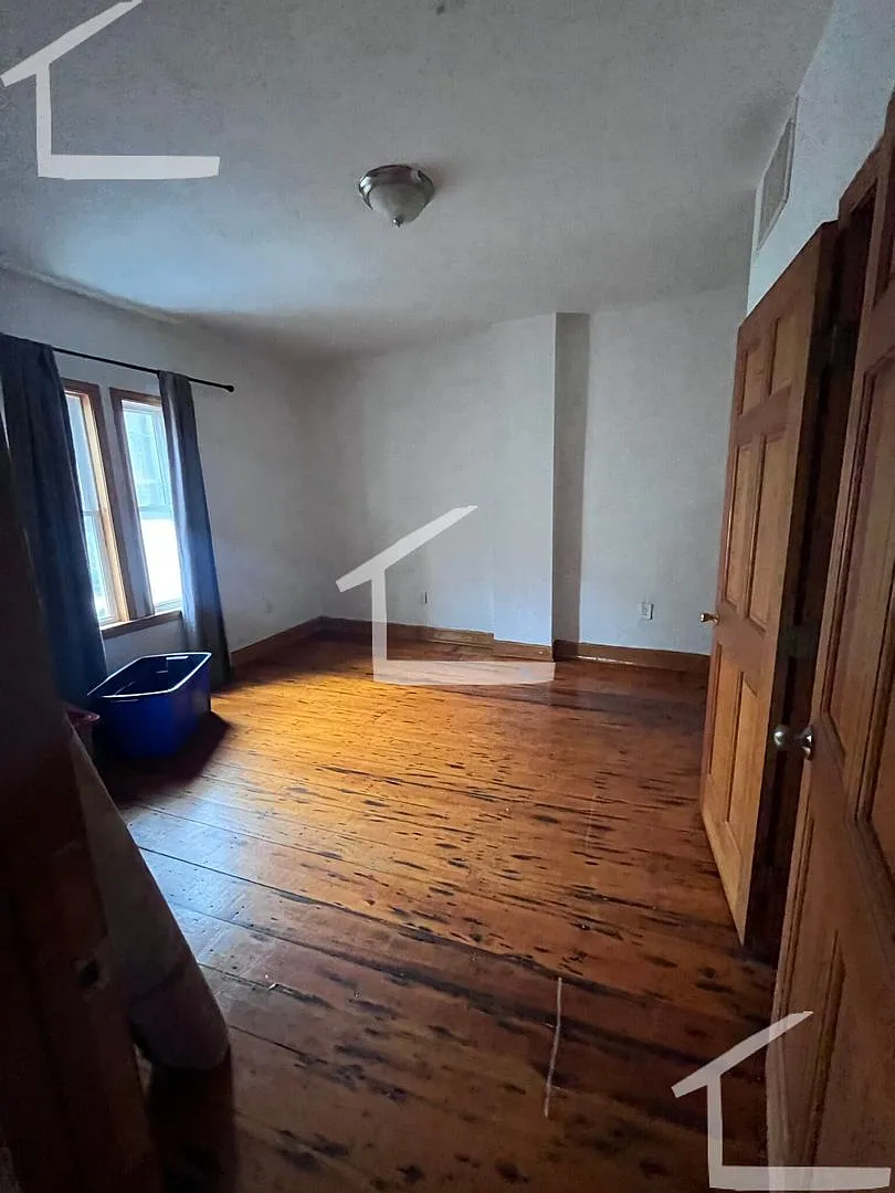 Great 6 bedroom 3 mins from Northeastern — Photo 3