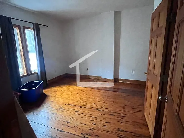 12 Sewall St — Photo 3