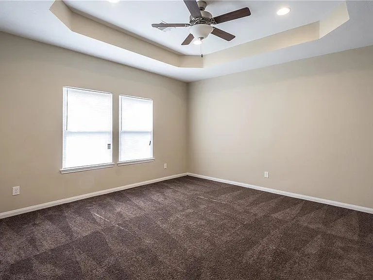 18702 Shay Ln — Photo 10