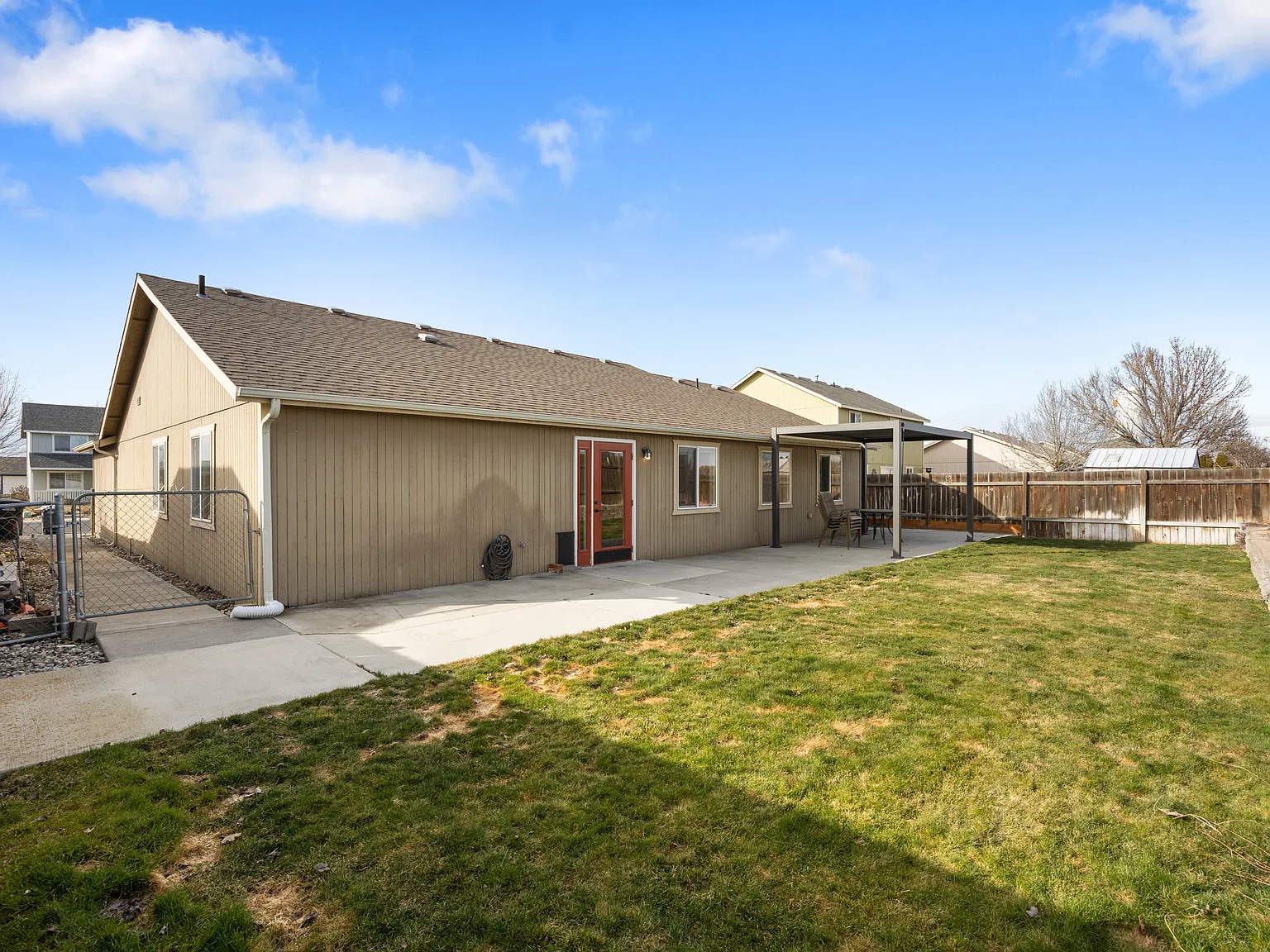 4 bed, 1586 sqft, $2,800 — Photo 3