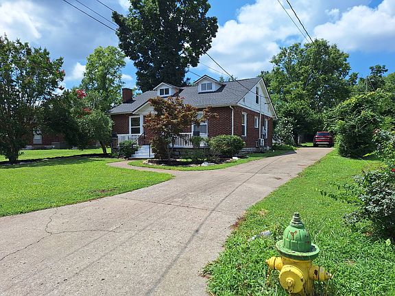 3rd image of 551 E Eastland St