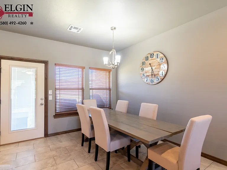 35 Blue Meadow Dr — Photo 2