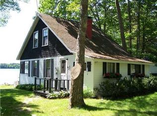 7 W Moores Shore Ln, Belfast, ME 04915