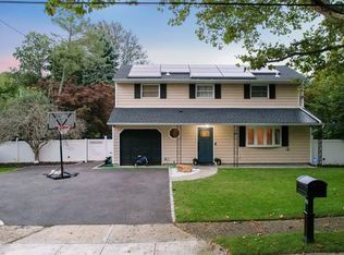 29 Bark Ave, Central Islip, NY 11722