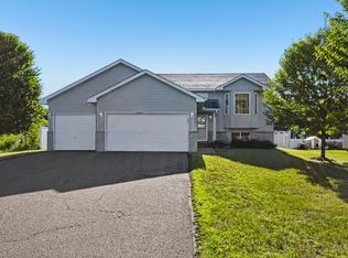 1464 Roosevelt St S, Cambridge, MN 55008