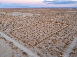 3 Sandstone Rd, Phelan, CA 92371