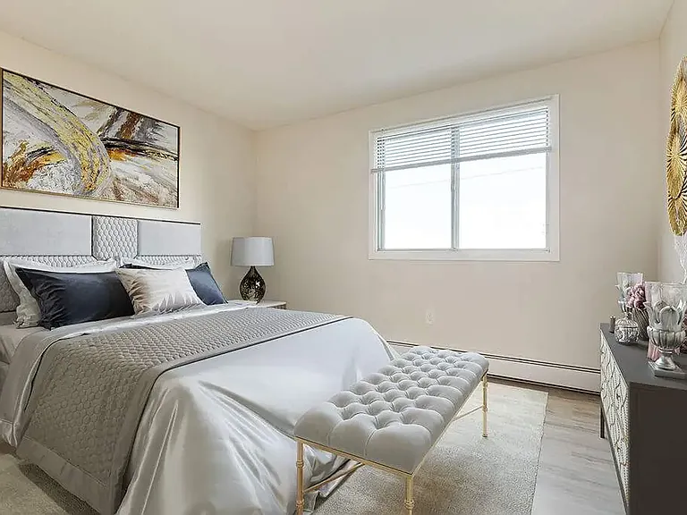 4607 56th Ave #102 — Photo 3