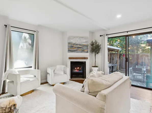 1302 Marylyn Circle, Petaluma, CA 94954