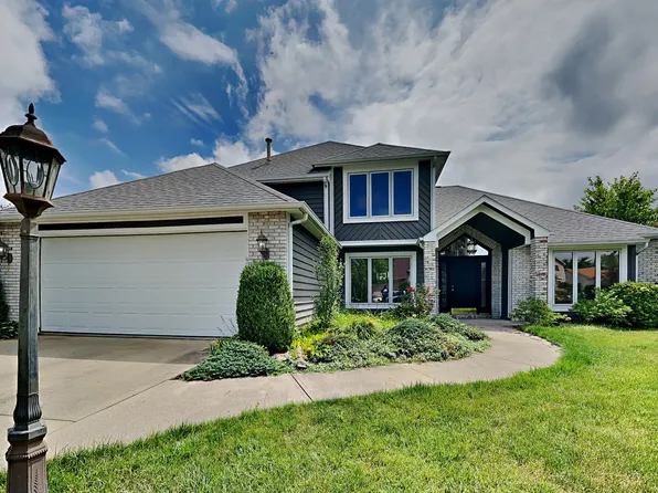 505 Heather Knoll Pl, Fort Wayne, IN 46804