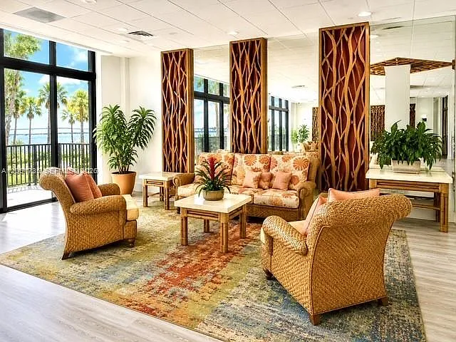 1450 Brickell Bay Dr #801 — Photo 2