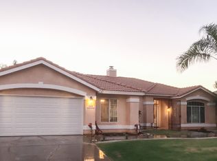 5900 Vista Finestra Dr, Bakersfield, CA