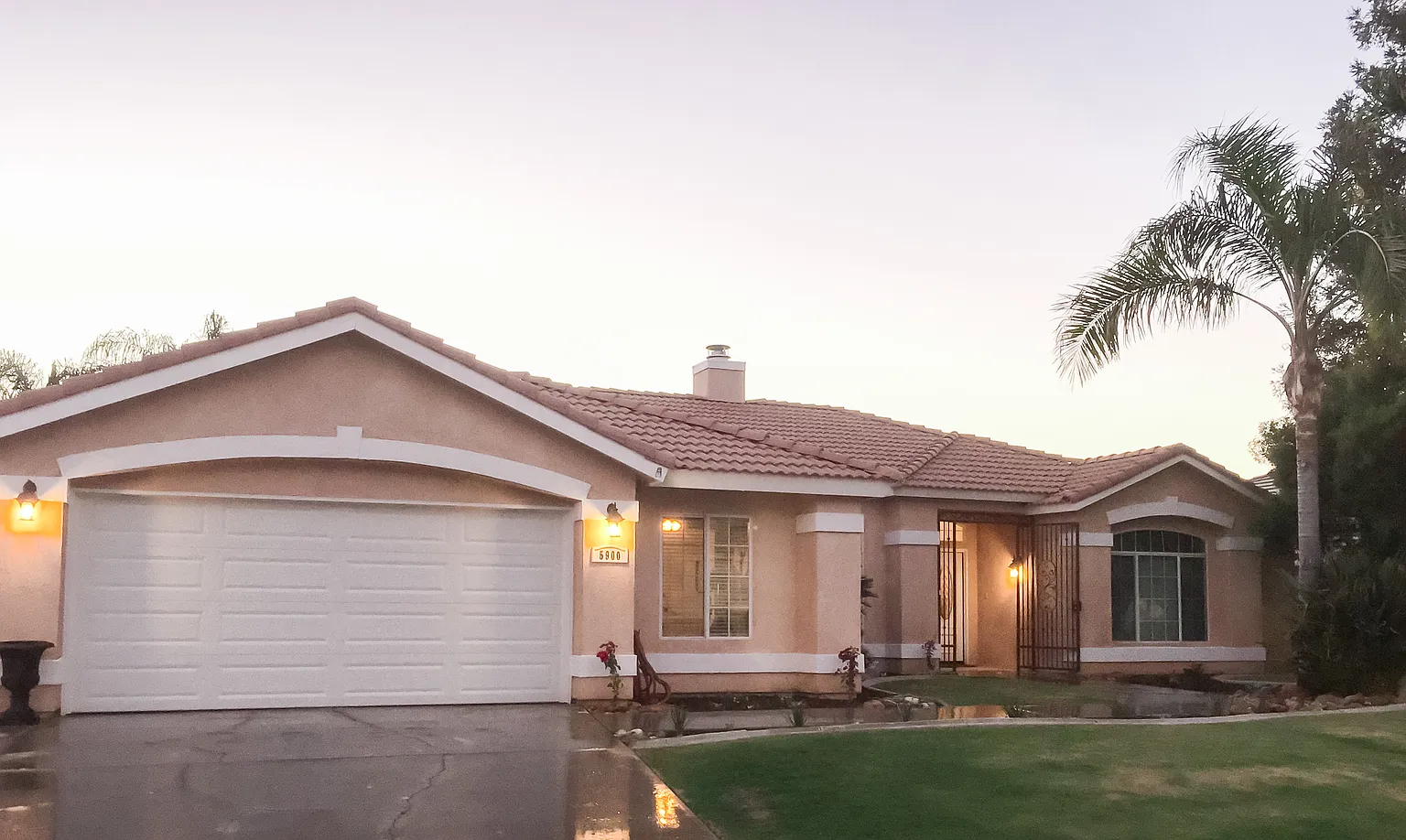 5900 Vista Finestra Dr photo 1