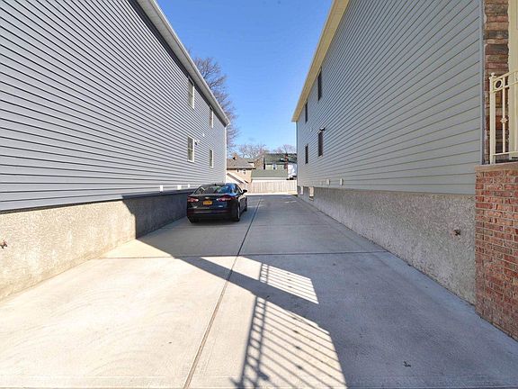 2nd image of 405 Davis Ave Floor 2