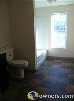 upstairs main bath