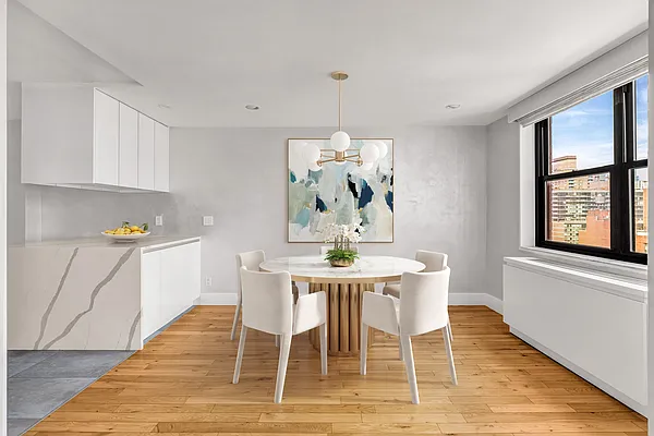 Sold by Sotheby's International Realty | media 26