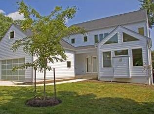 6014 28th St N, Arlington, VA 22207