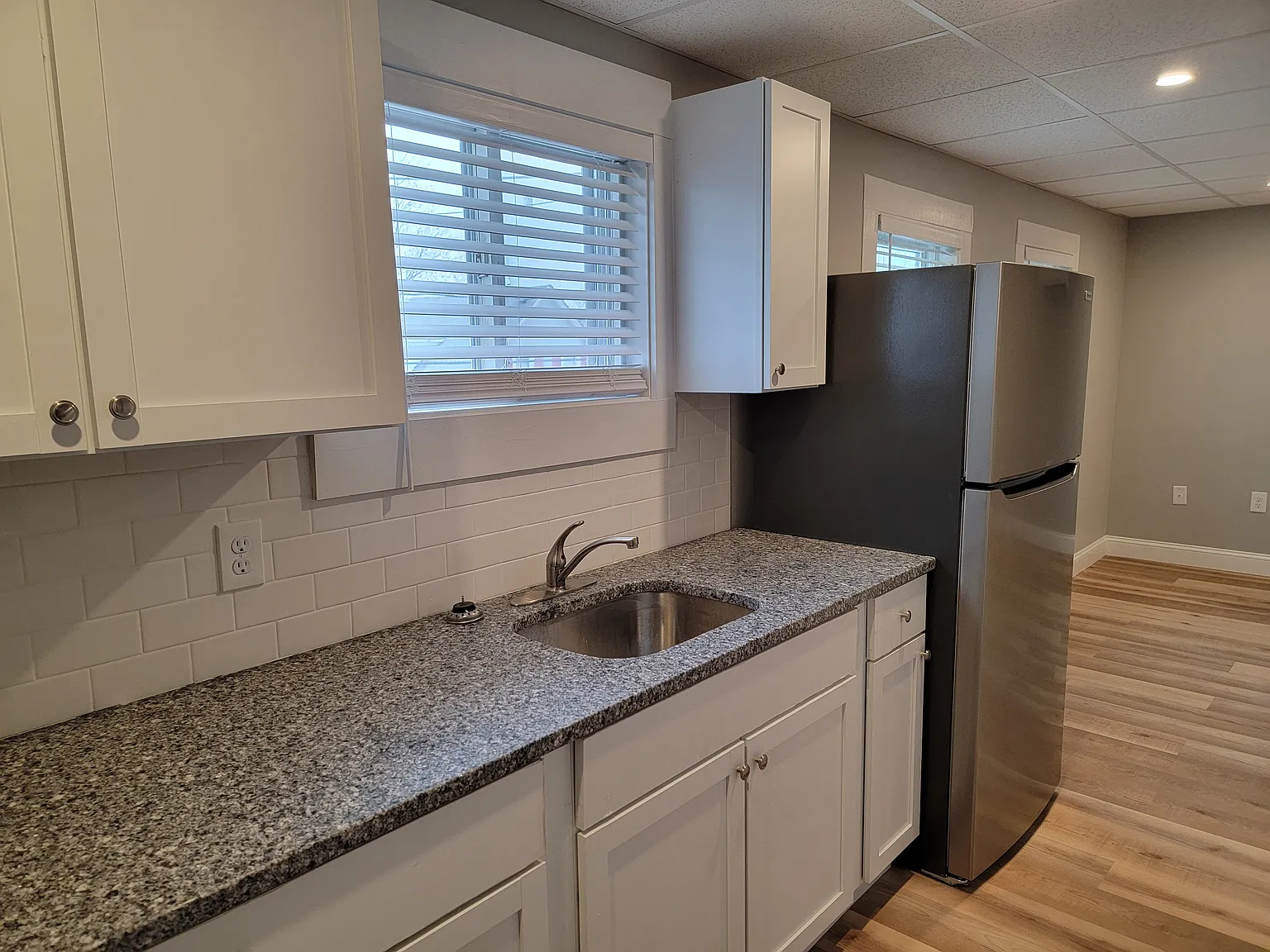 Studio, 200 sqft, $1,450 — Photo 4