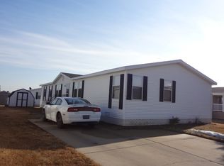 33246 Grove Ct, Lenox, MI