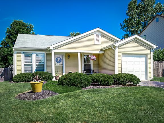 2nd image of 382 Highmeadows Village Dr