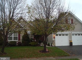 23 Barbary Ln, Columbus, NJ 08022