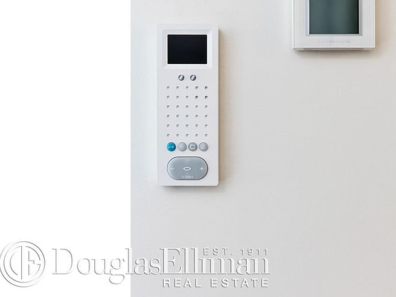 5th image of 44 E End Ave APT 3A