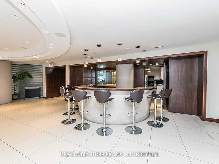 220 Burnhamthorpe Rd W #1709 — Photo 12