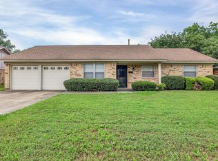 421 Deer Creek Rd, Everman, TX 76140