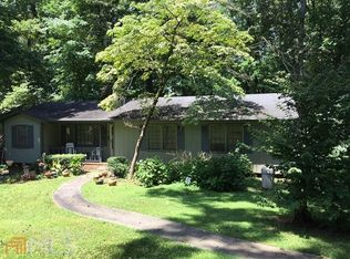 411 Sherwood Dr, Woodstock, GA 30188