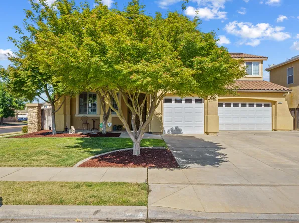 993 Pinewood Avenue, Sanger, CA 93657