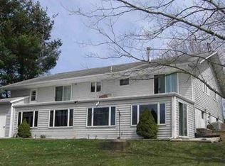 93 Wingate Dr, Avon, IL 61415