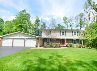 40 Duncan Dr, Rochester, NY 14612