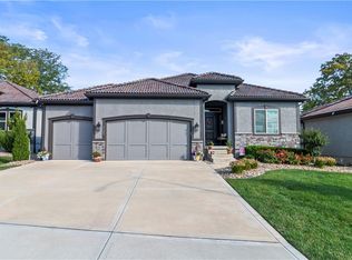 2122 NW Ashurst Dr, Lees Summit, MO 64081