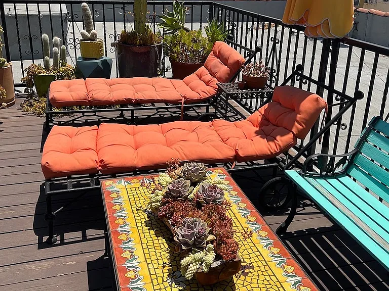 464 N Stanley Ave #7 — Photo 4