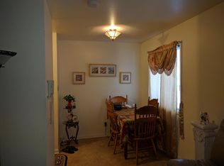 400 E Downer Pl APT F, Aurora, IL 60505