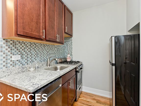 2nd image of 2902 N Mildred Ave APT 1C