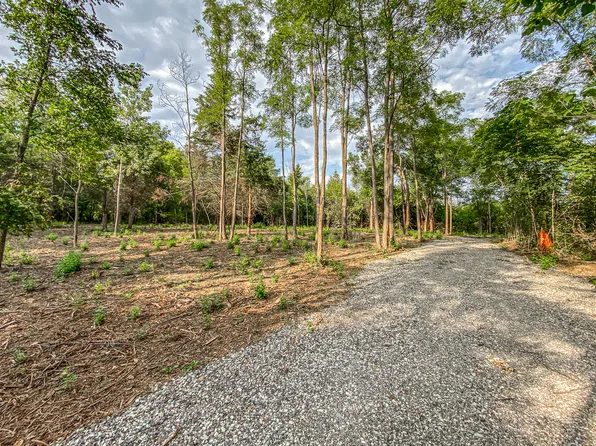 38947 N Deep Lake Rd, Lake Villa, IL 60046